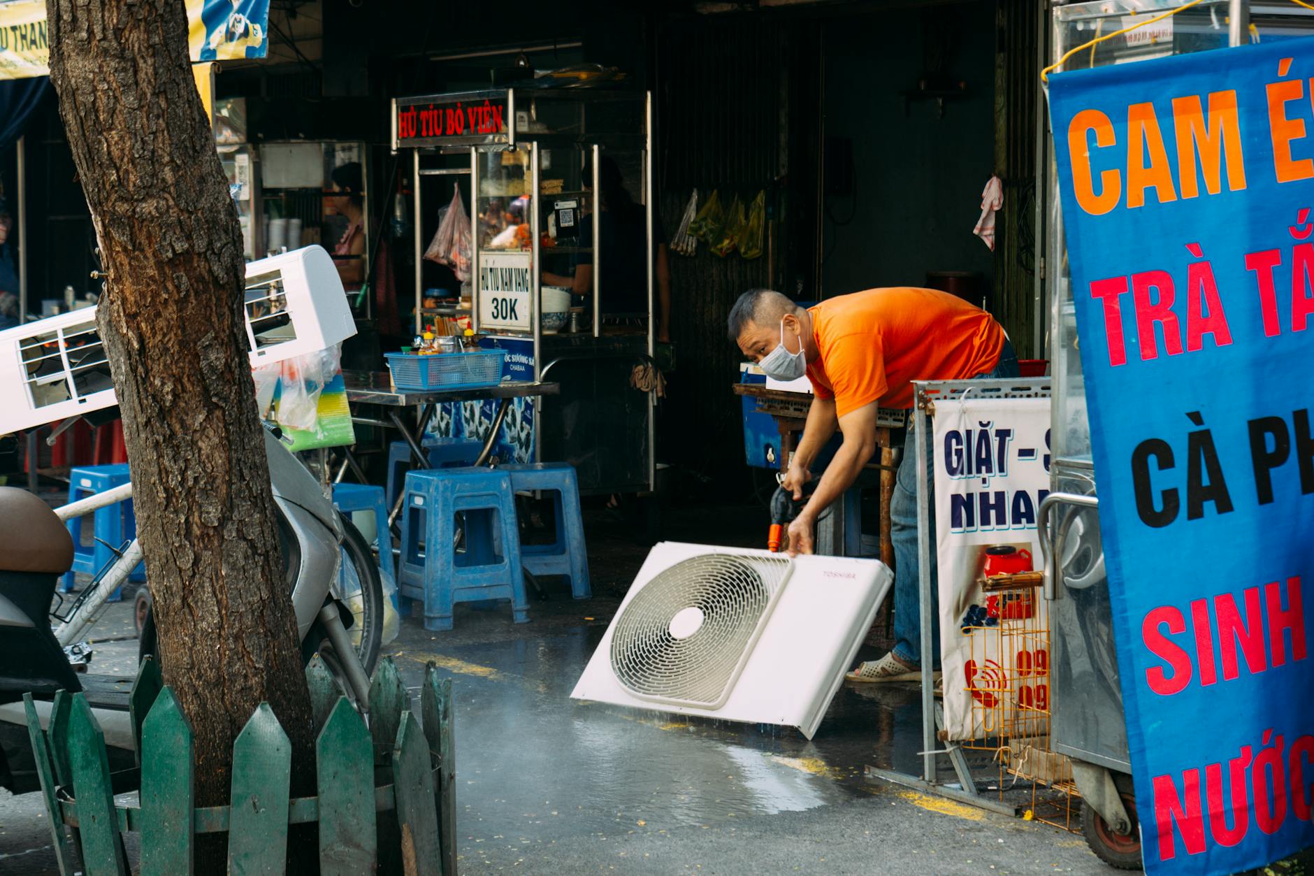 air conditioner filter cleaning maintenance